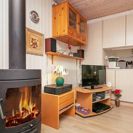 6 Person Holiday In Casa vacanze *